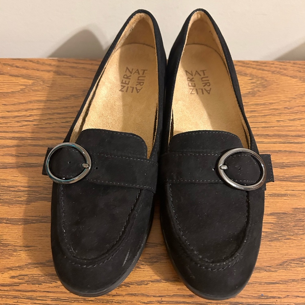 Naturalizer Mina Black Faux Suede Buckle Loafers -NWOT Size 6.5